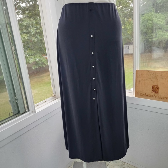 Black Pearl Front Stretch Jersey Maxi Skirt W/ High Slit - Picture 3 of 3